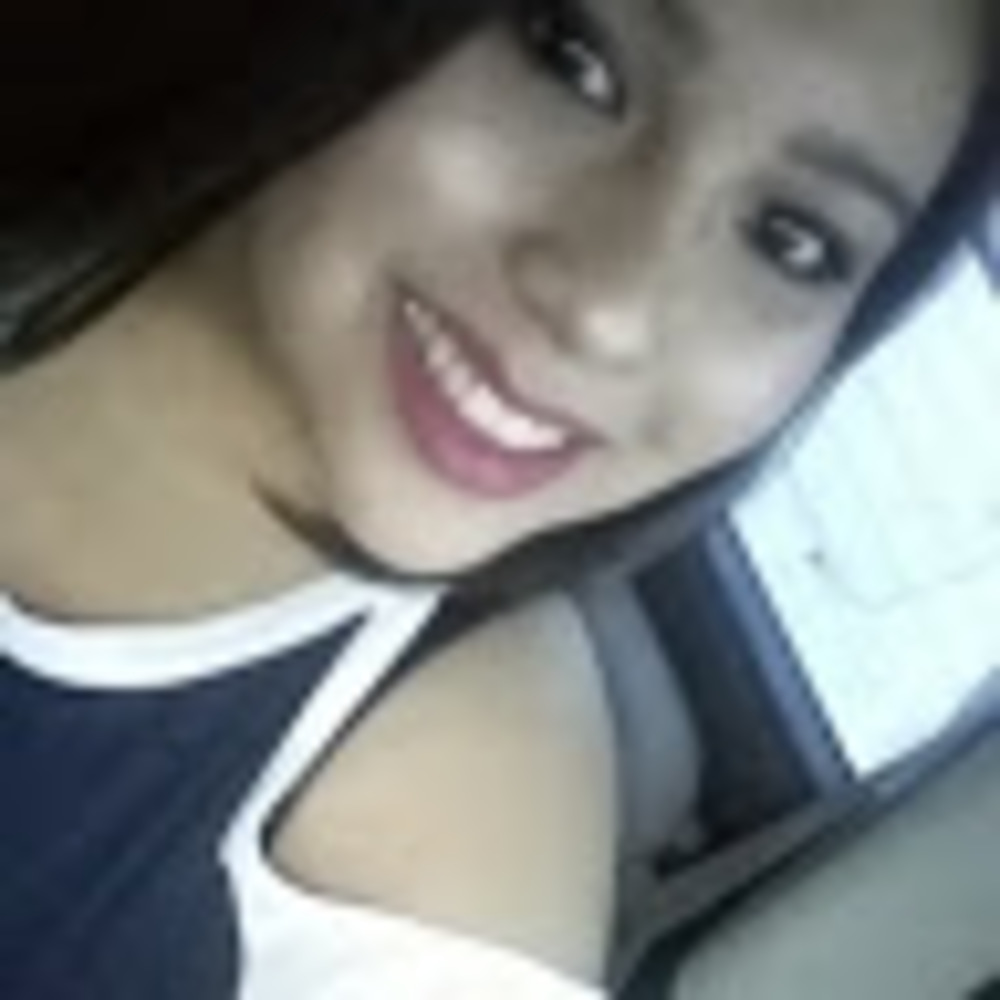 Meet your Posher, Alejandra
